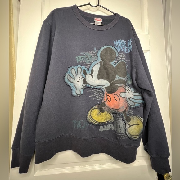 Disney Mickey Mouse crew sweatshirt appliqué navy large Mens "Mouse of Mystery" - Picture 5 of 5